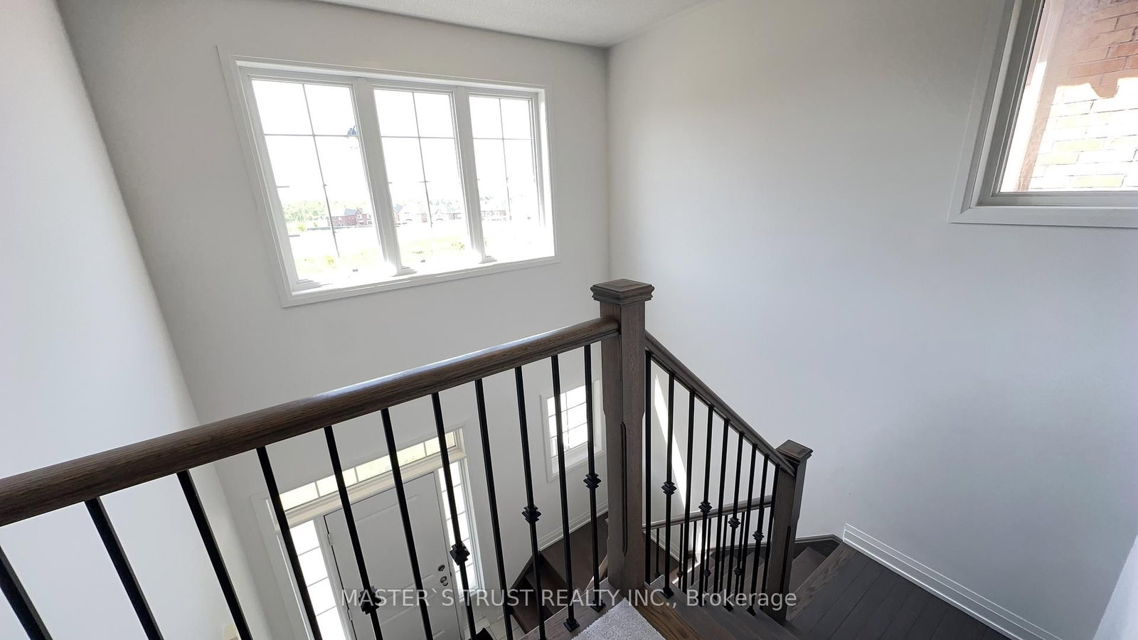 102 Frank Kelly Drive • East Gwillimbury, ON photo 21