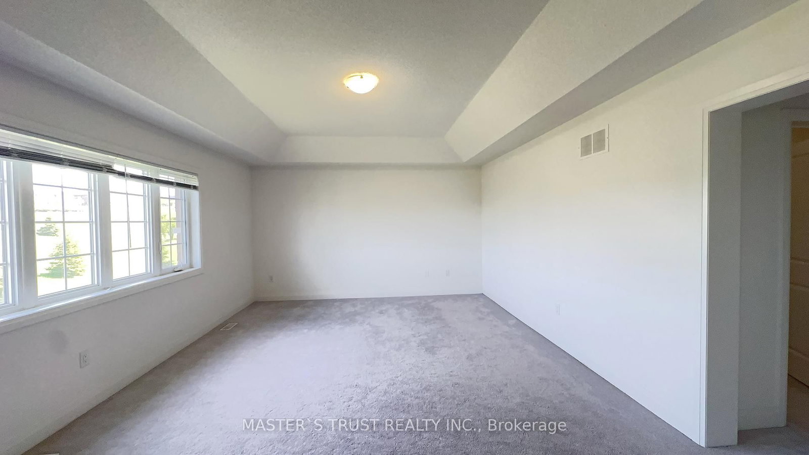 102 Frank Kelly Drive • East Gwillimbury, ON photo 23