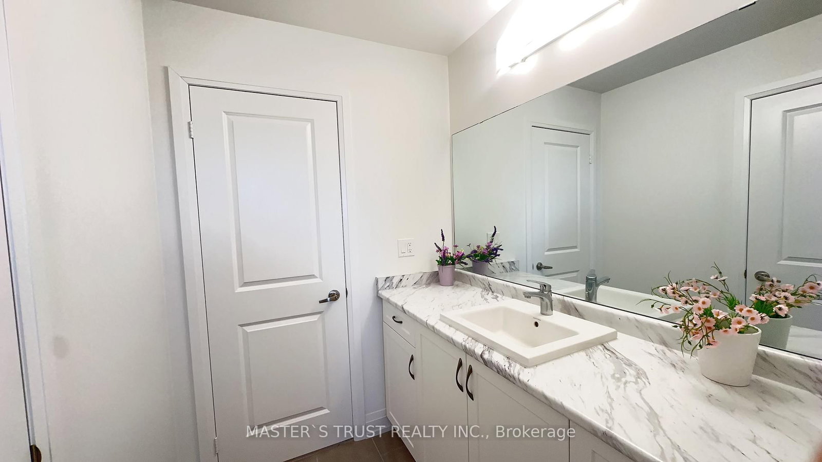 102 Frank Kelly Drive • East Gwillimbury, ON photo 36