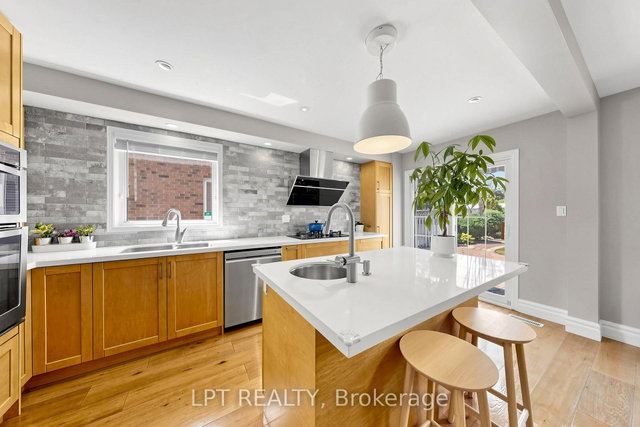30 Pentland Crescent