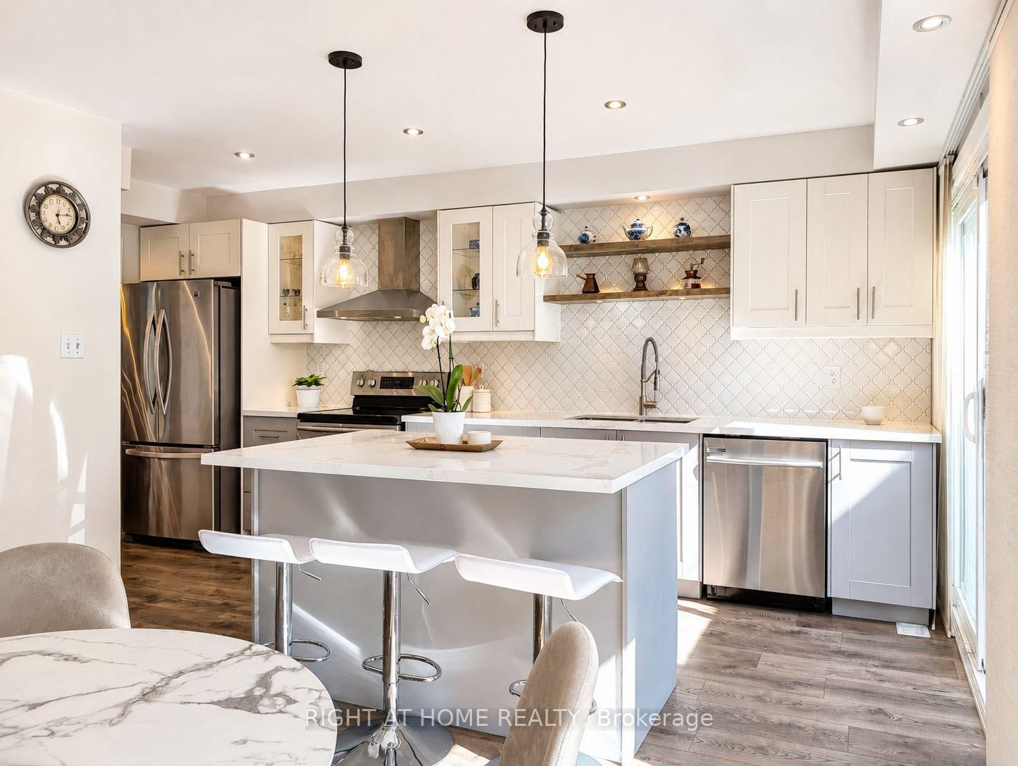 267 Pinnacle Trail • Aurora, ON photo 12
