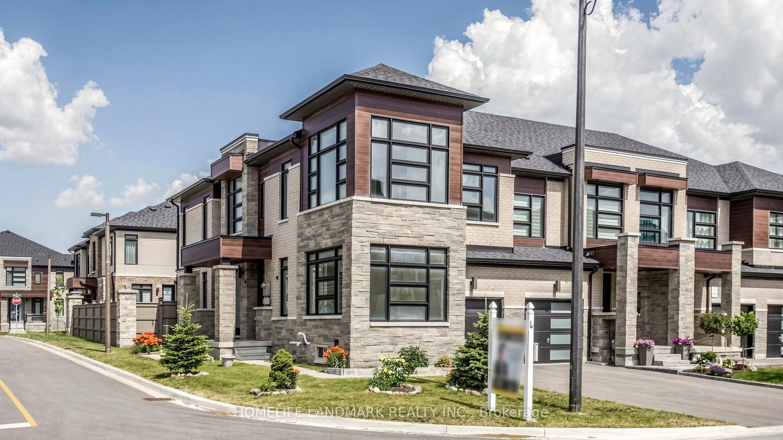 73 Ducharme Drive • Richmond Hill, ON photo 1