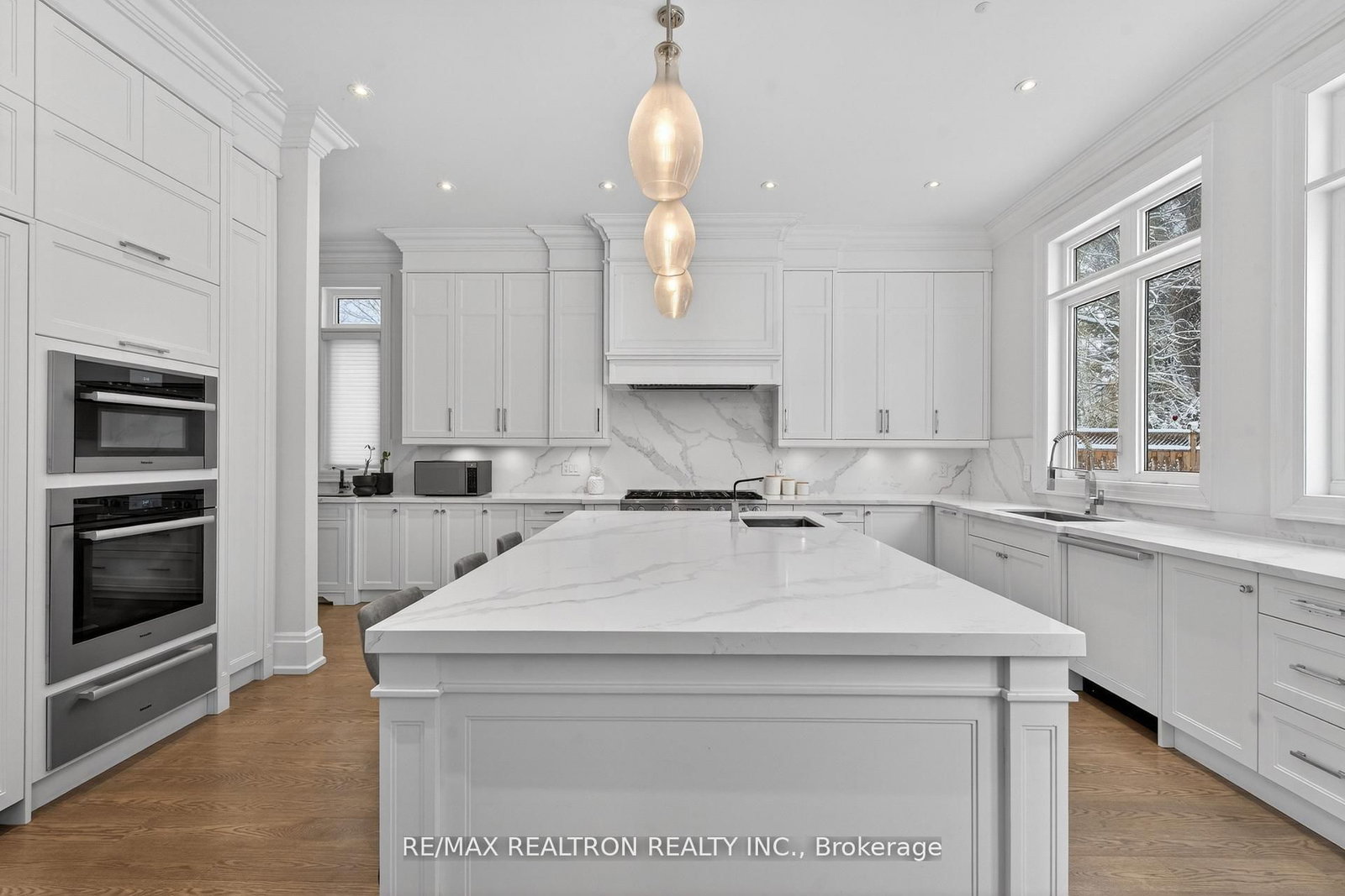 27 Laureleaf Rd, Markham, view 16
