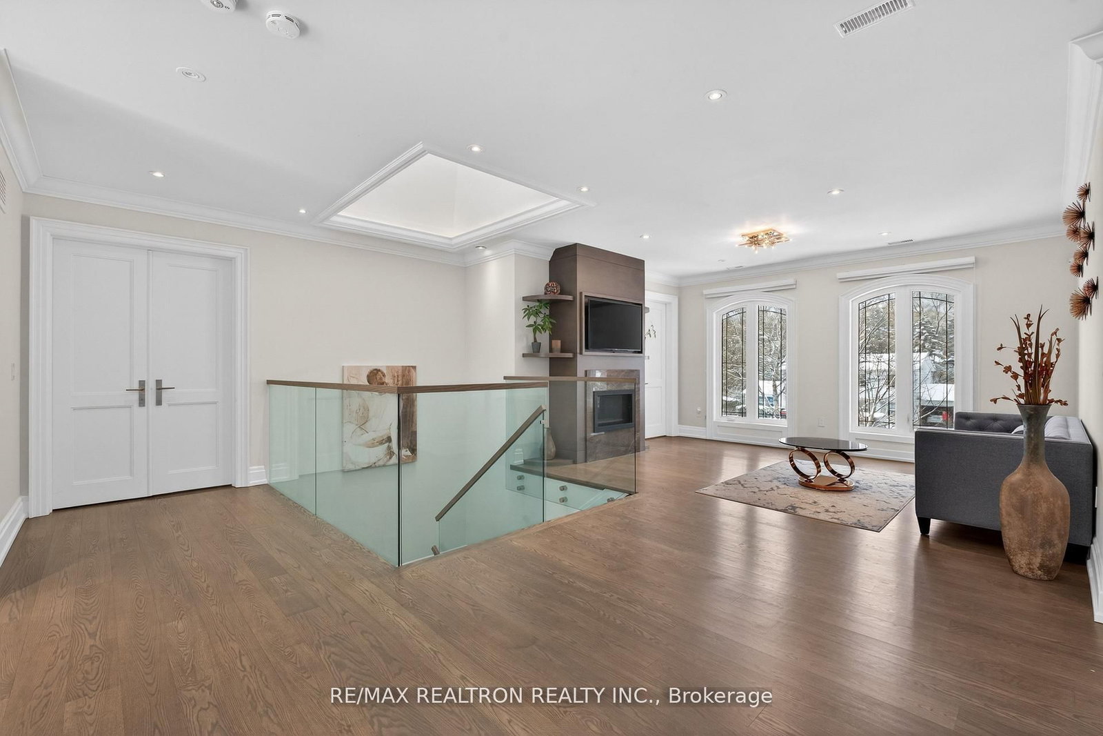 27 Laureleaf Rd, Markham, view 34