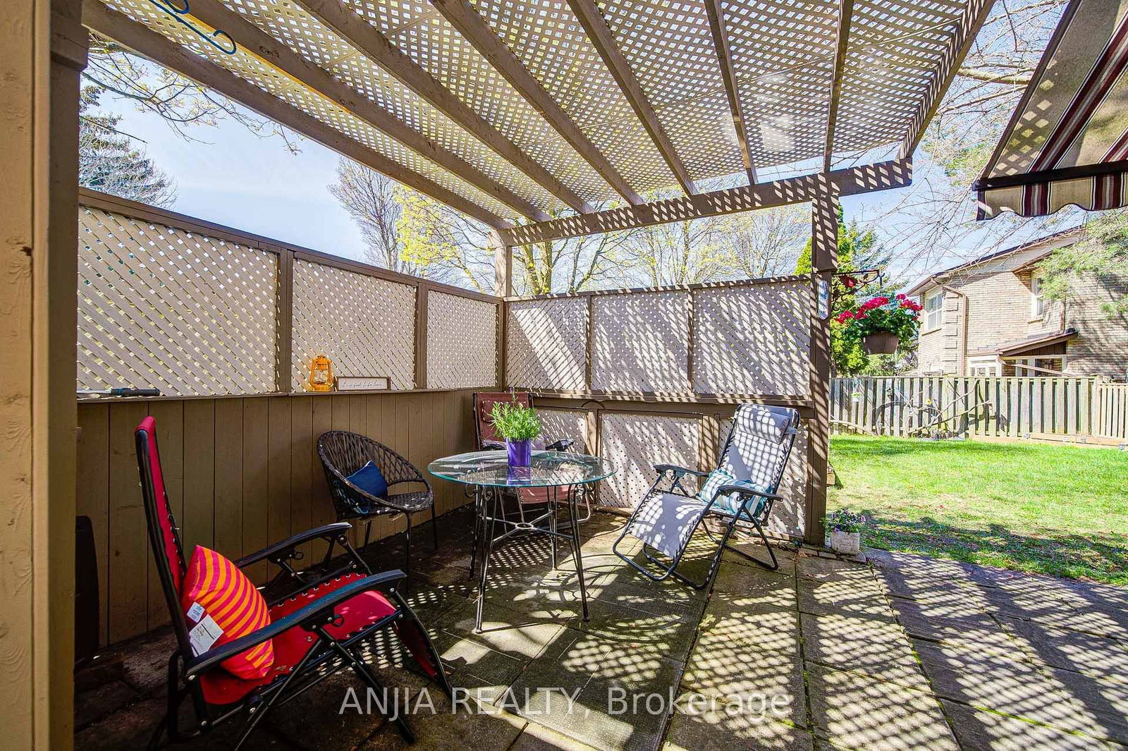 Listing Image 44