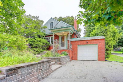 3-bed Detached House · 460 Main St