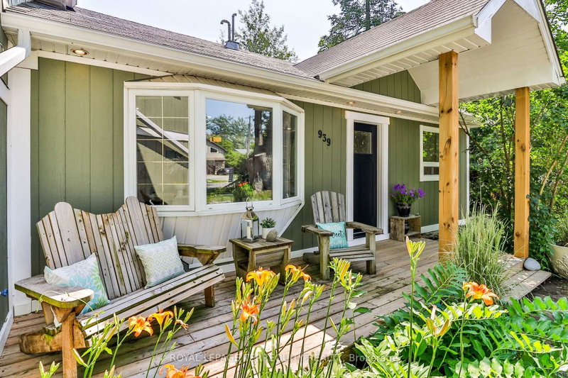home for sale on 939 Corner Avenue