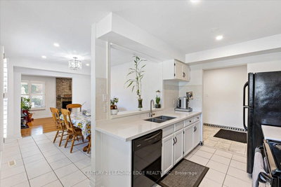 69 PARKINSON Road • Markham, ON photo 5