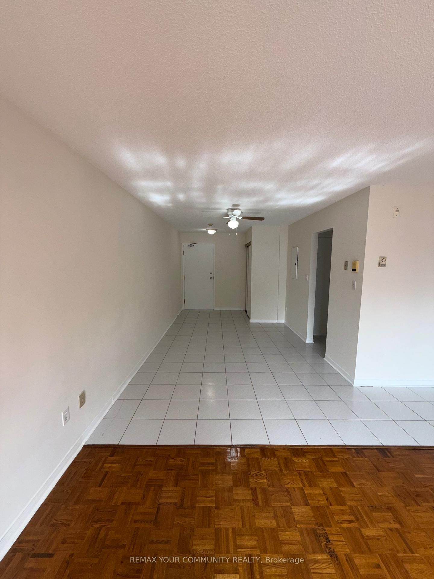 203 - 72 Lake Avenue, Richmond Hill 4