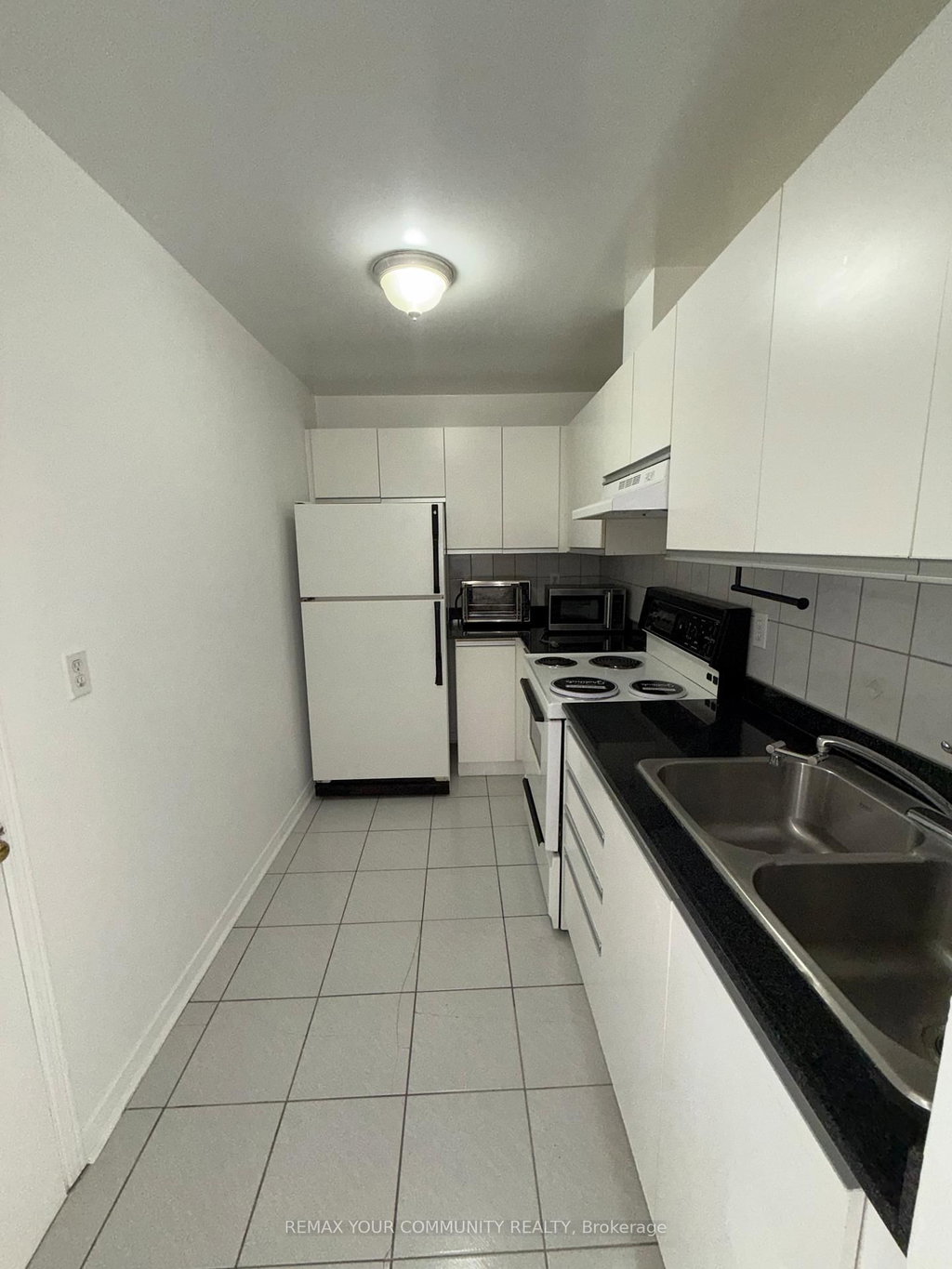 203 - 72 Lake Avenue 5