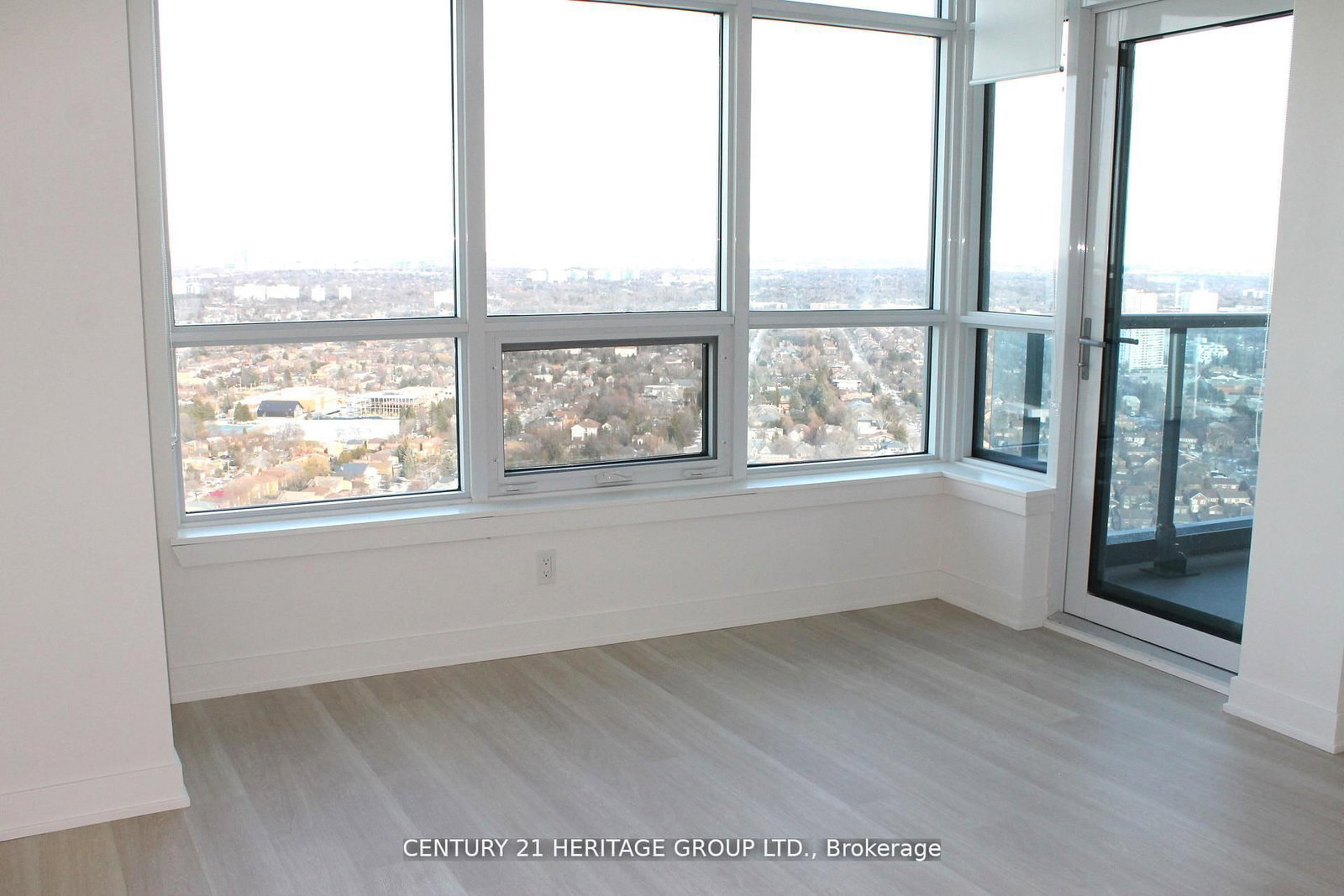 30 Upper Mall Way • #A3410 • Vaughan, ON photo 11
