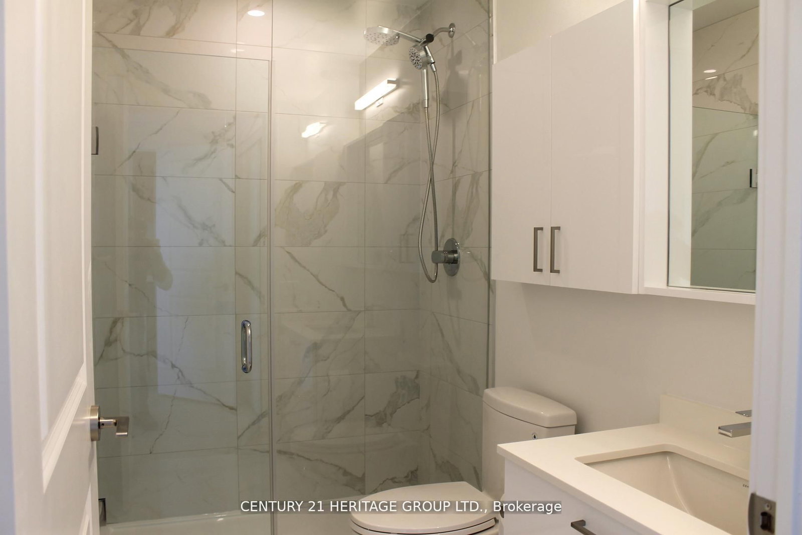 30 Upper Mall Way • #A3410 • Vaughan, ON photo 18