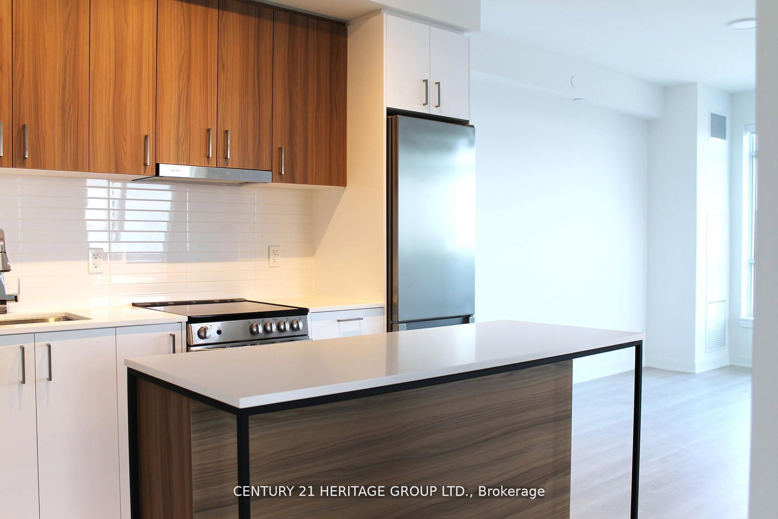 30 Upper Mall Way • #A3410 • Vaughan, ON photo 6
