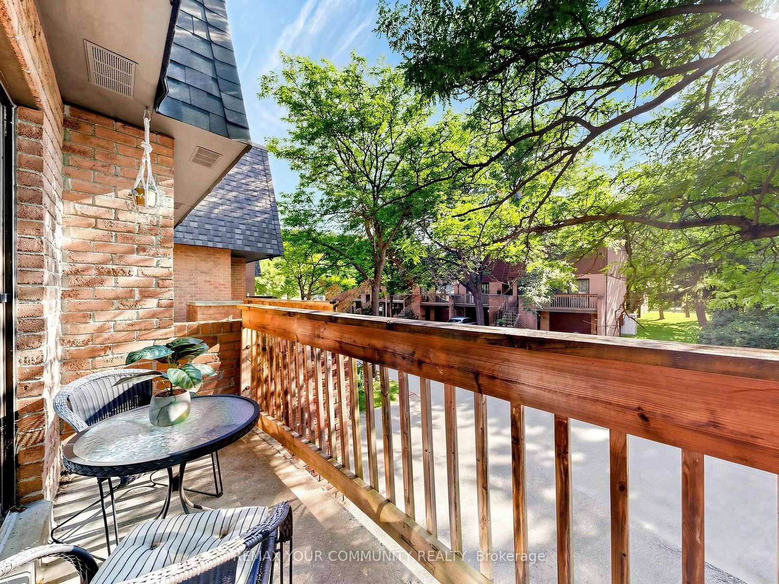 72 Ashglen Way • #16 • Markham, ON photo 12