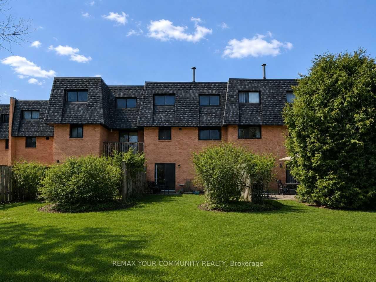 72 Ashglen Way • #16 • Markham, ON photo 7