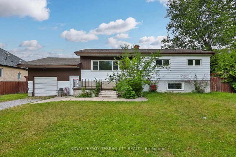 254 Lakeland Crescent