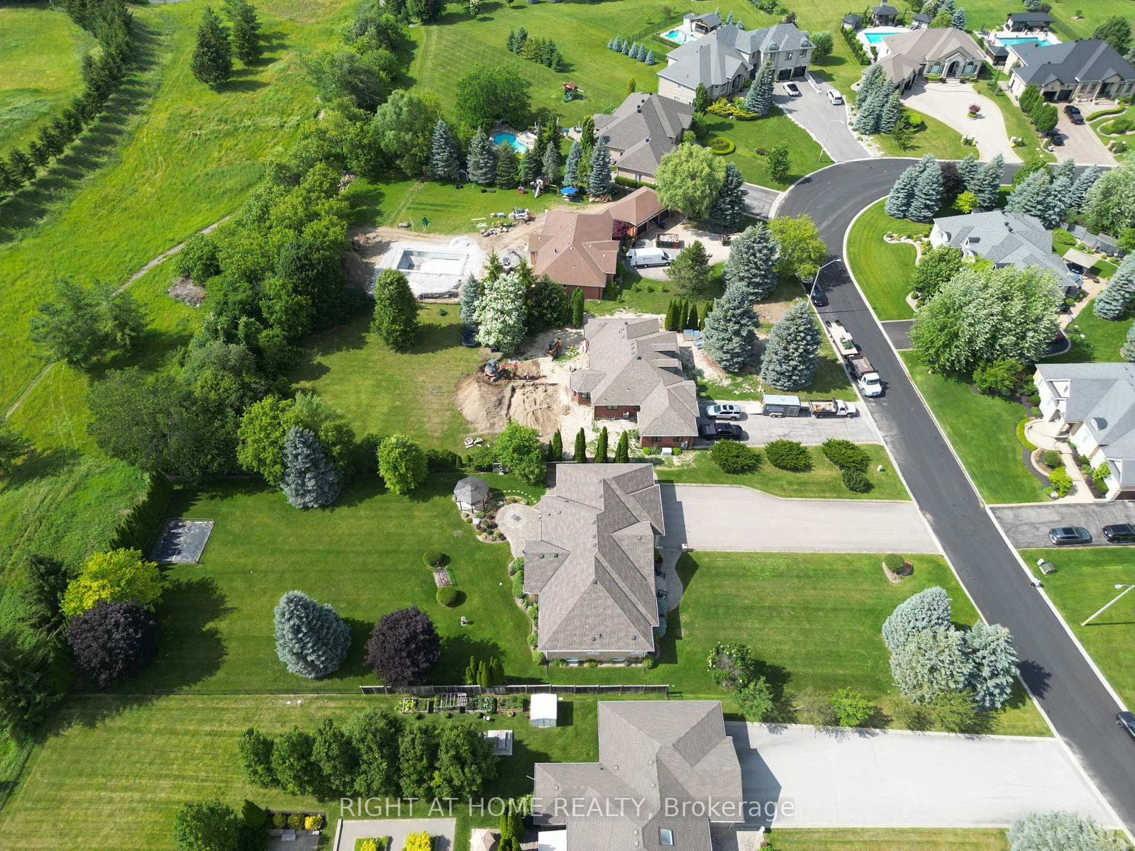 35 Golfview Boulevard • Bradford West Gwillimbury, ON photo 38