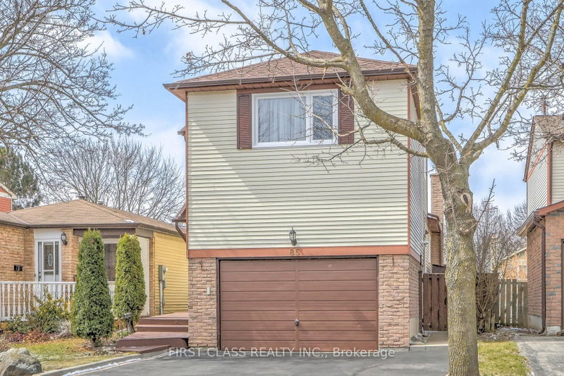 home for lease on 85 Madsen Crescent