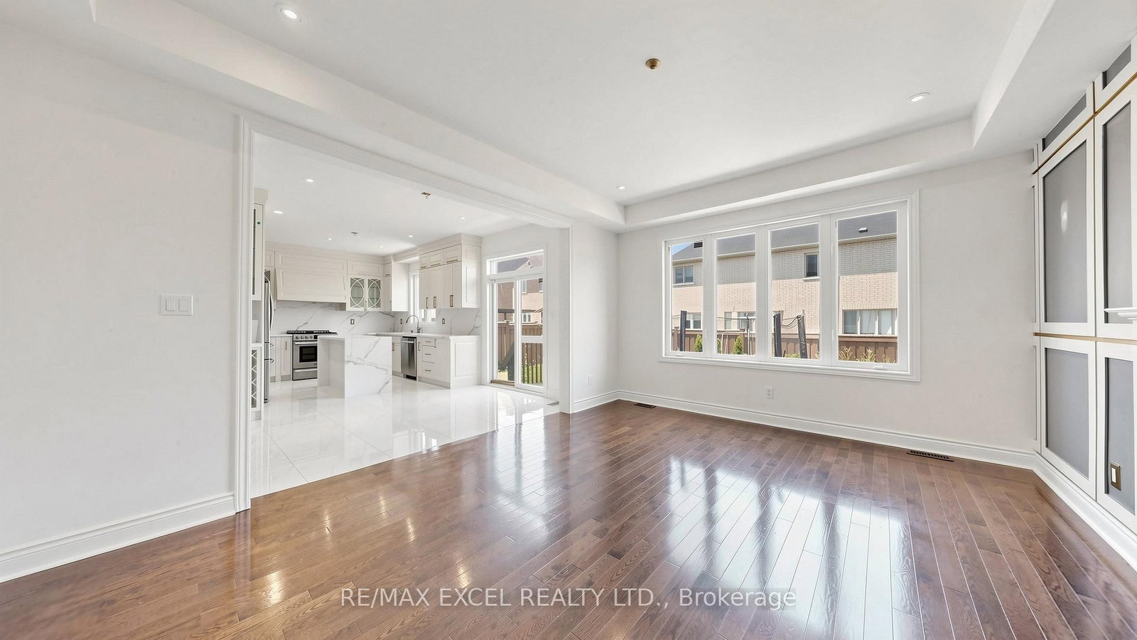 1062 Blackhall Crescent • Newmarket, ON photo 10