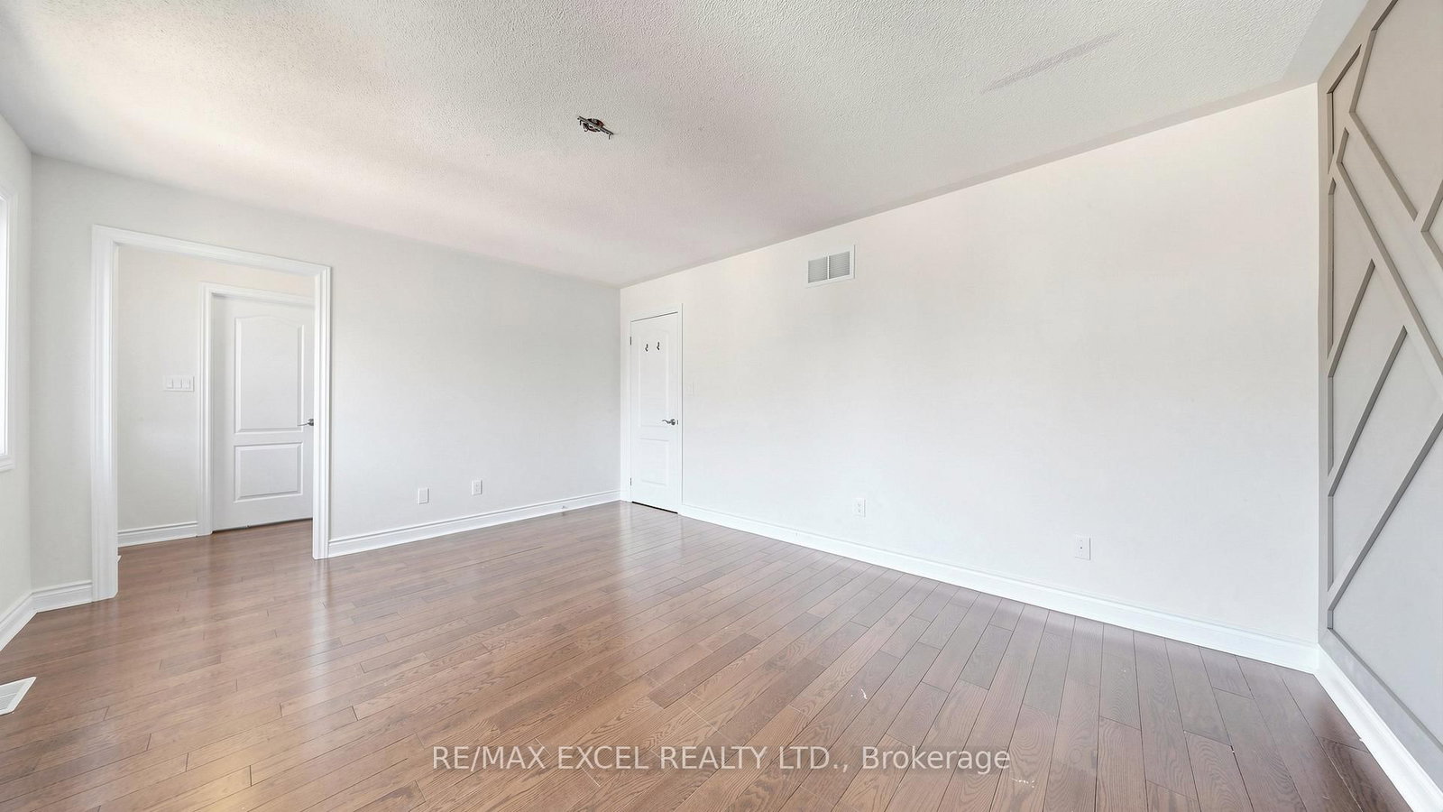 1062 Blackhall Crescent • Newmarket, ON photo 29