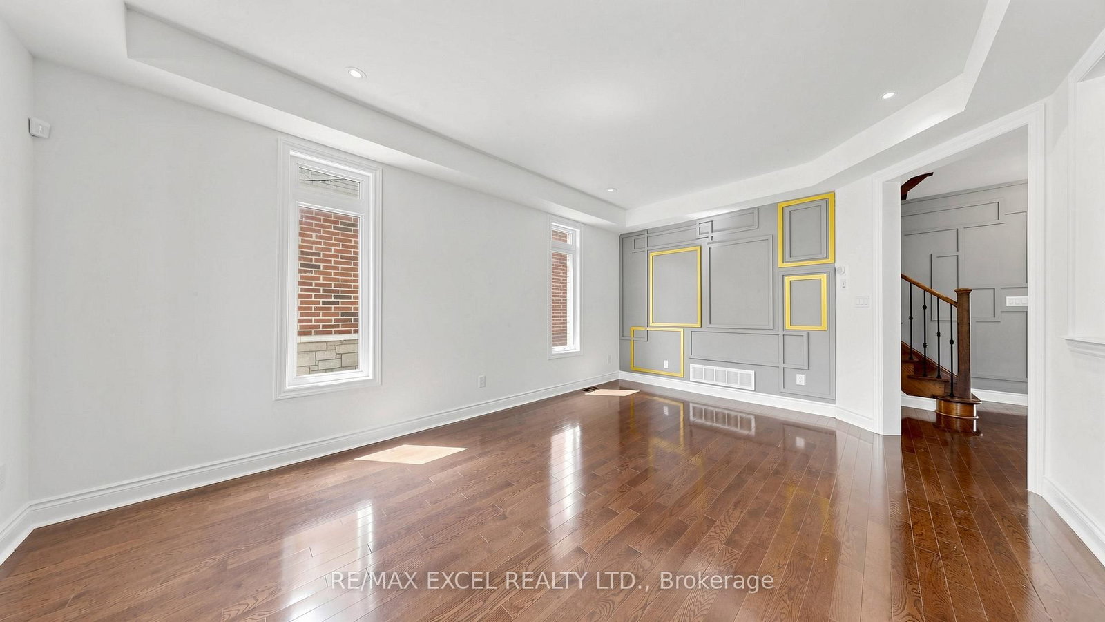 1062 Blackhall Crescent • Newmarket, ON photo 8