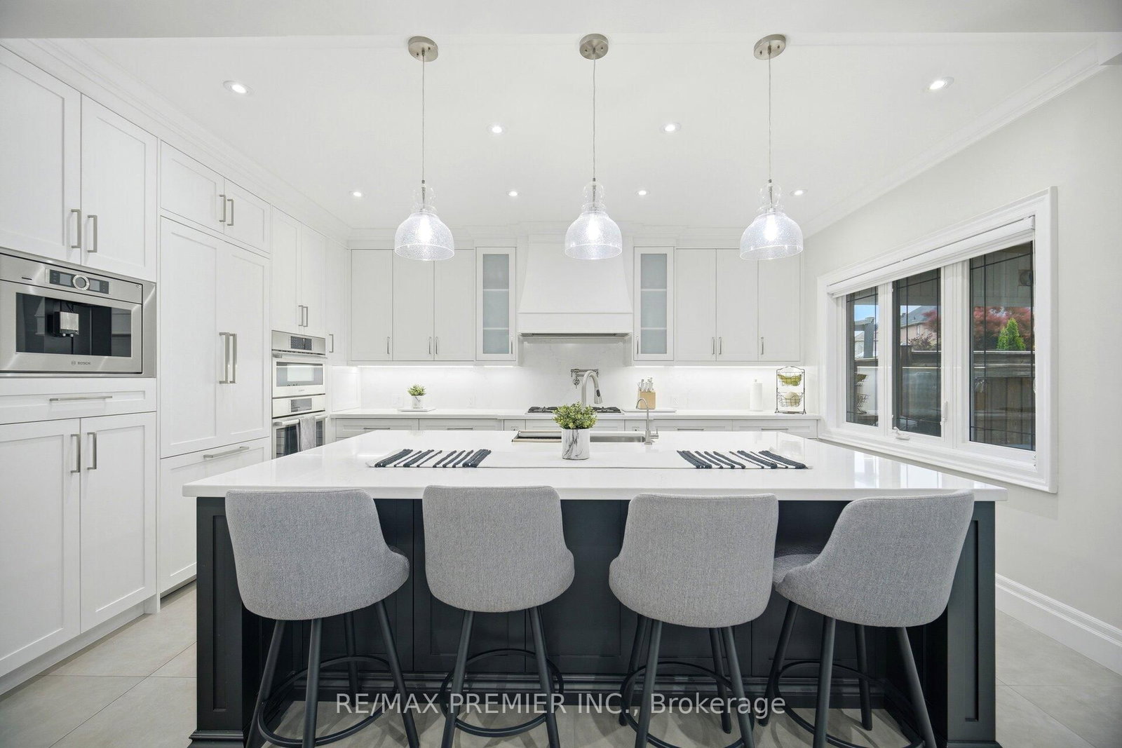 25 Andrew Hill Drive • Vaughan, ON photo 10
