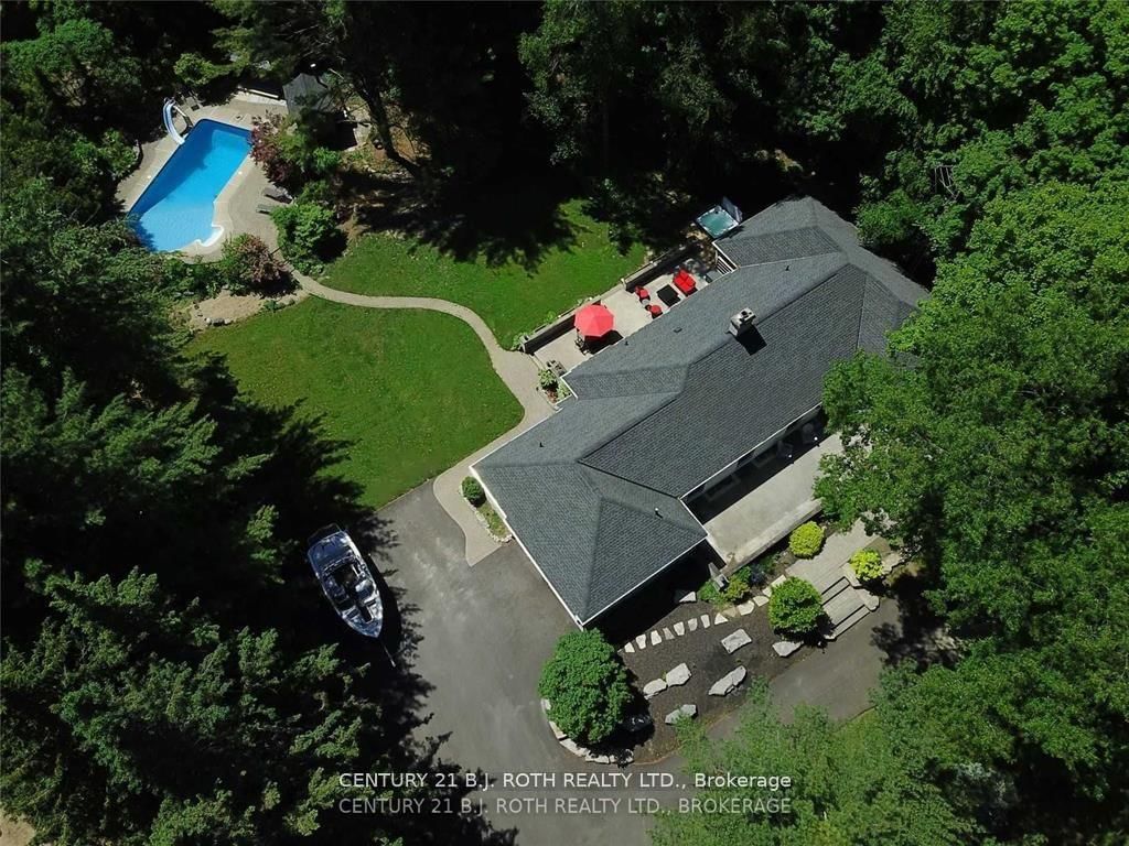 3274 Liah Lane • Innisfil, ON photo 2