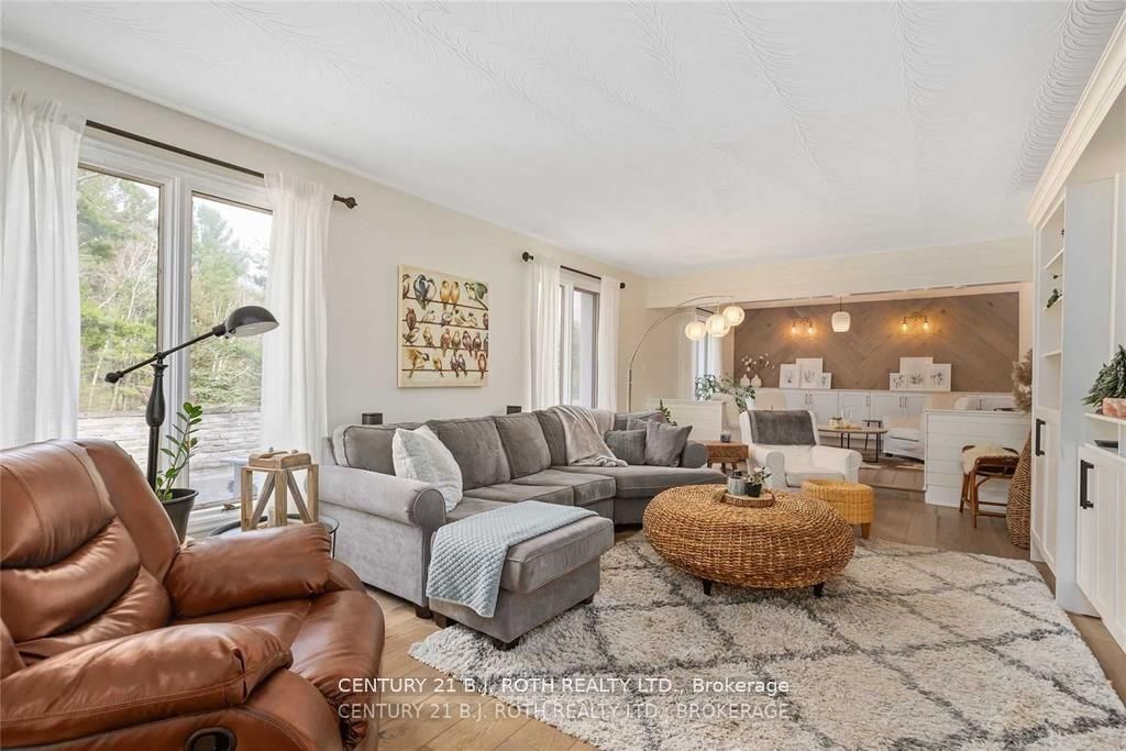 3274 Liah Lane • Innisfil, ON photo 5