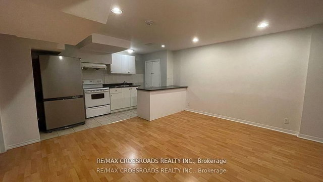 22 Walnut Grove Crescent