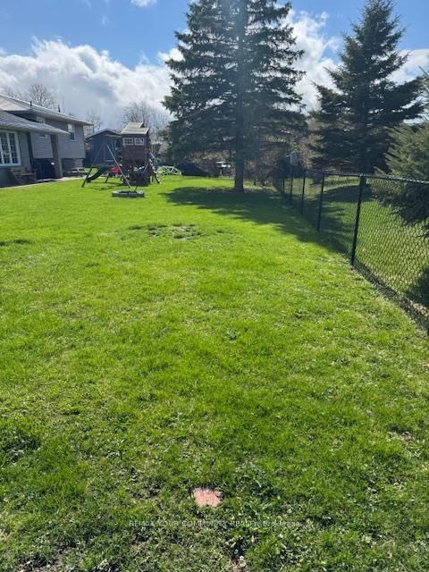 72 Douglas Street • Georgina, ON photo 21
