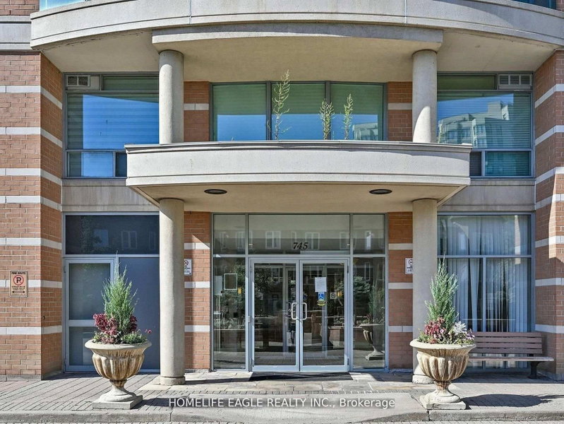 204 - 745 New Westminster Drive