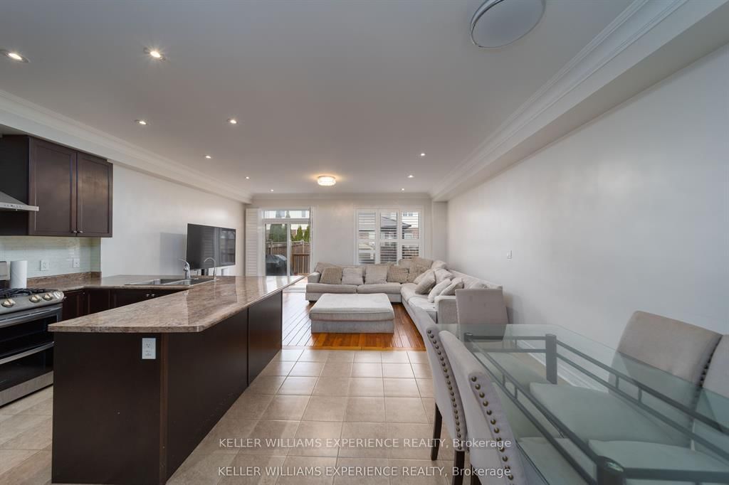 6 Weaver Terrace • New Tecumseth, ON photo 4