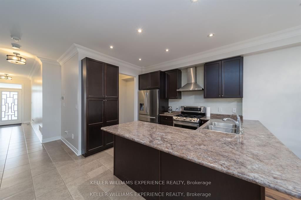 6 Weaver Terrace • New Tecumseth, ON photo 7