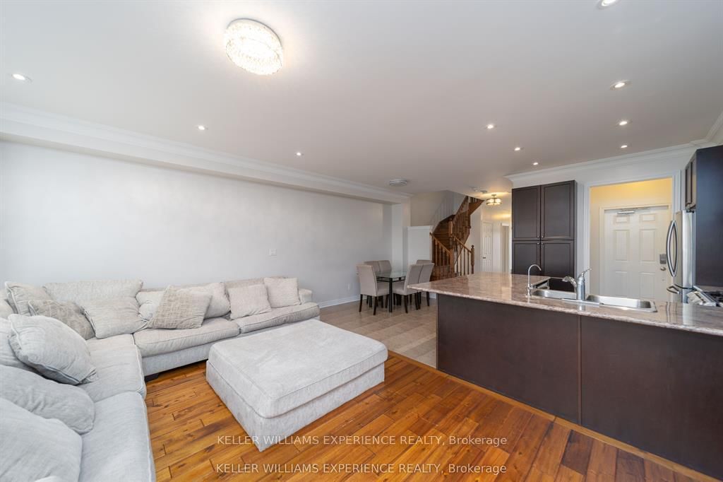 6 Weaver Terrace • New Tecumseth, ON photo 8