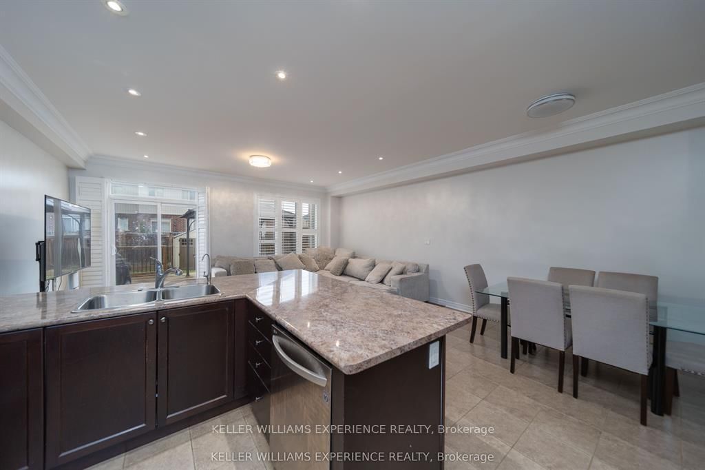 6 Weaver Terrace • New Tecumseth, ON photo 9
