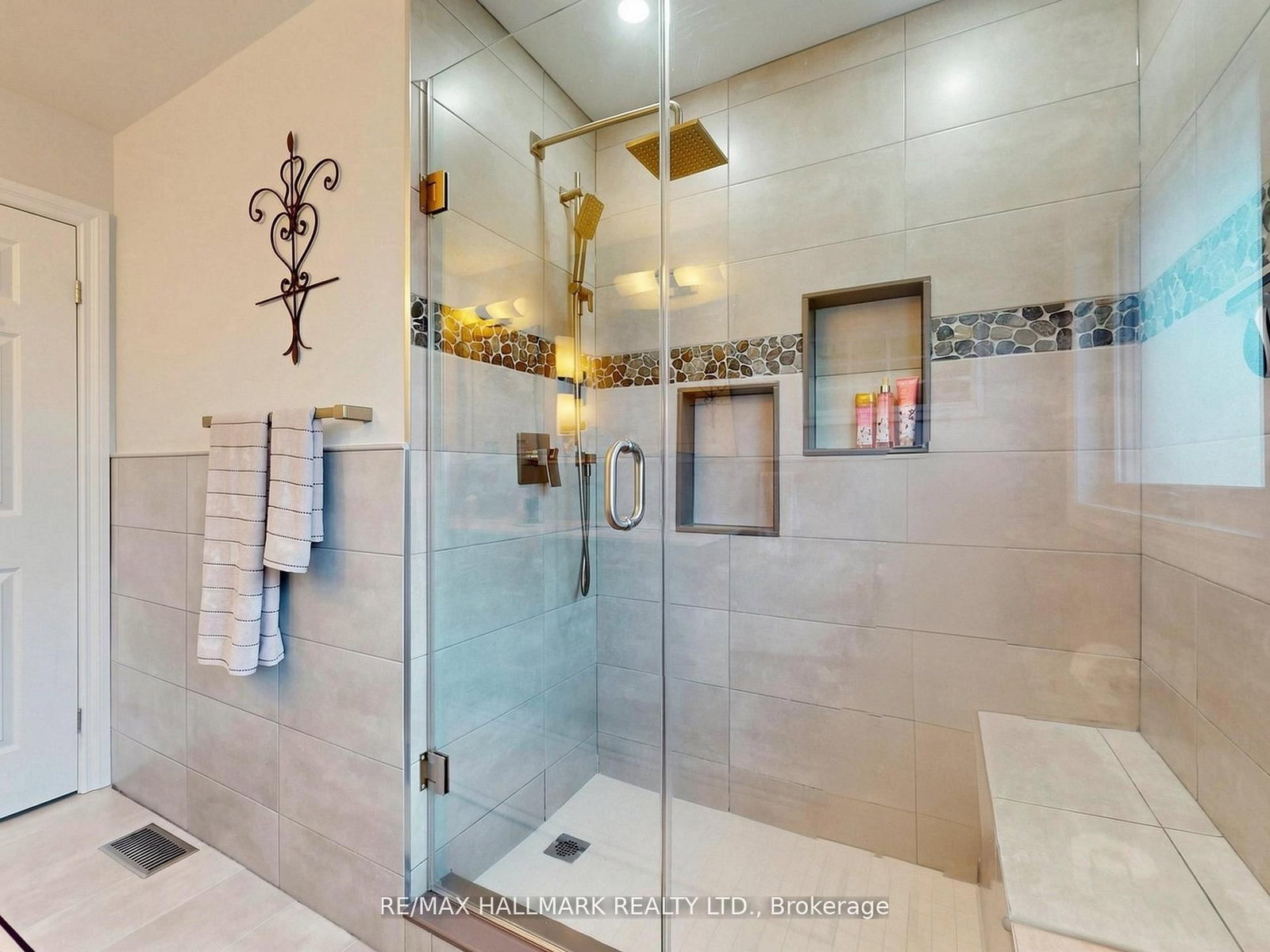 98 Arrowhead Drive • Vaughan, ON photo 42