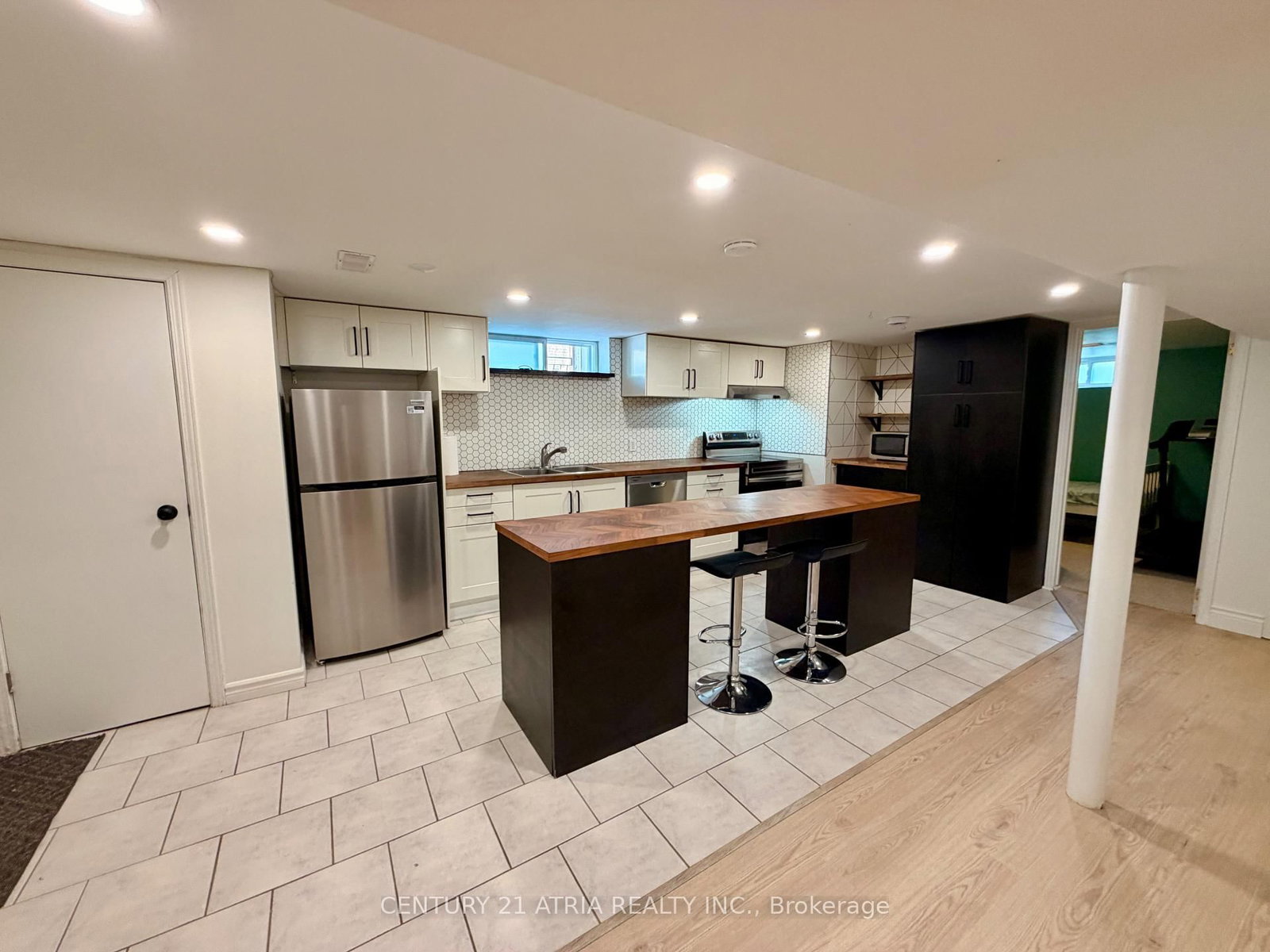 301 Axminster Drive • Richmond Hill, ON photo 21