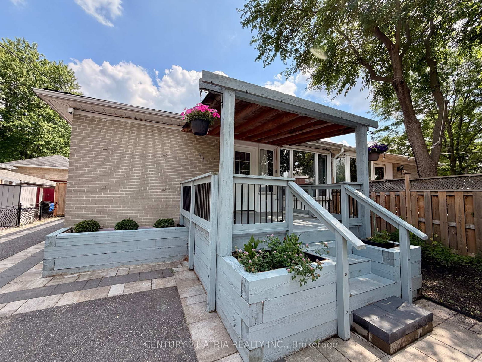 301 Axminster Drive • Richmond Hill, ON photo 32