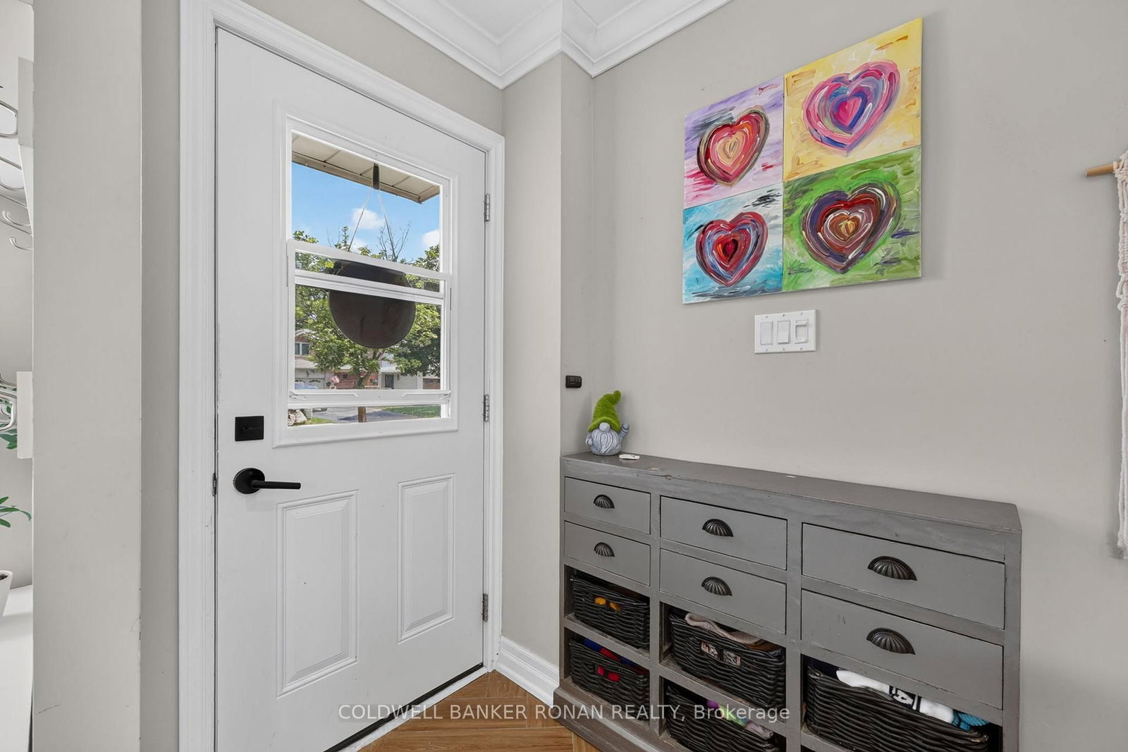 92 Daniele Avenue N • New Tecumseth, ON photo 3