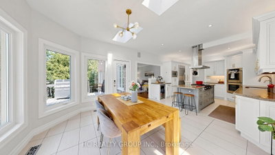 61 SHERRICK Drive • Whitchurch-Stouffville, ON photo 8