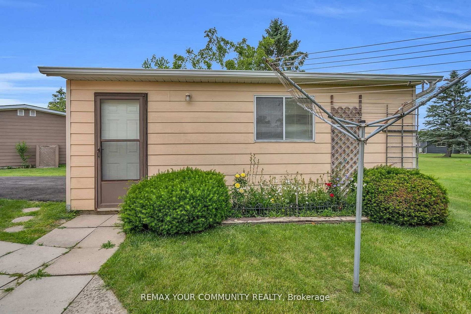 22 Emery Court • Georgina, ON photo 7