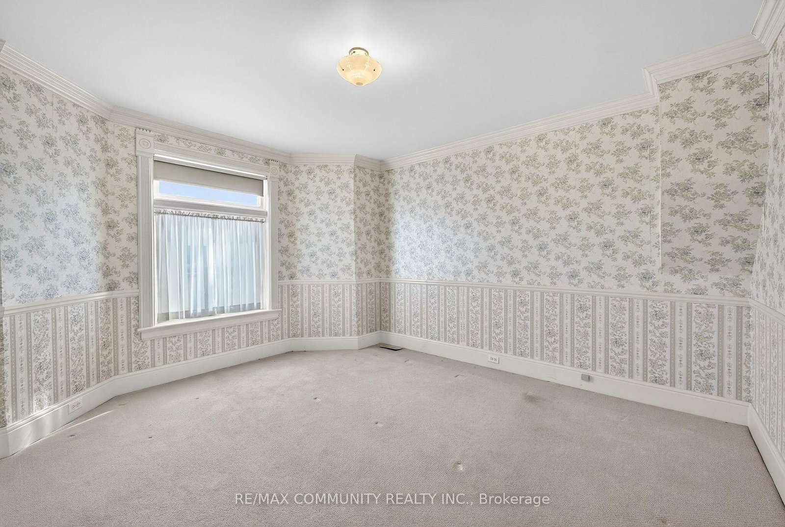 28 Queen Street • Innisfil, ON photo 21