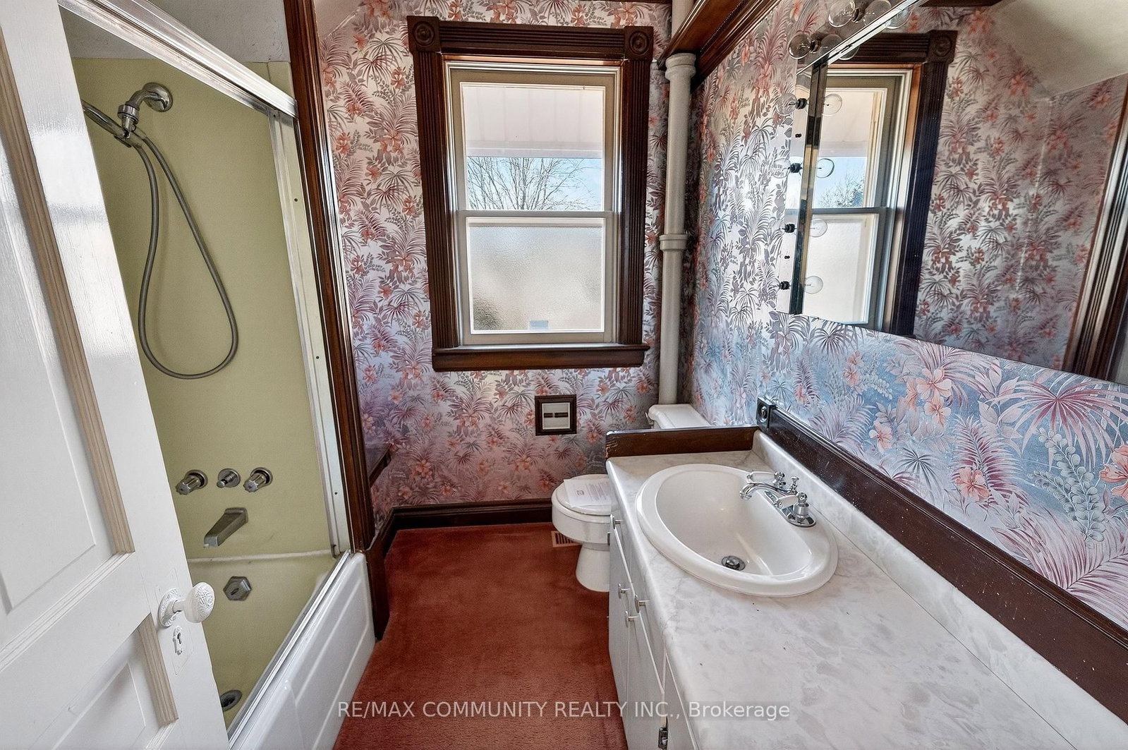28 Queen Street • Innisfil, ON photo 25