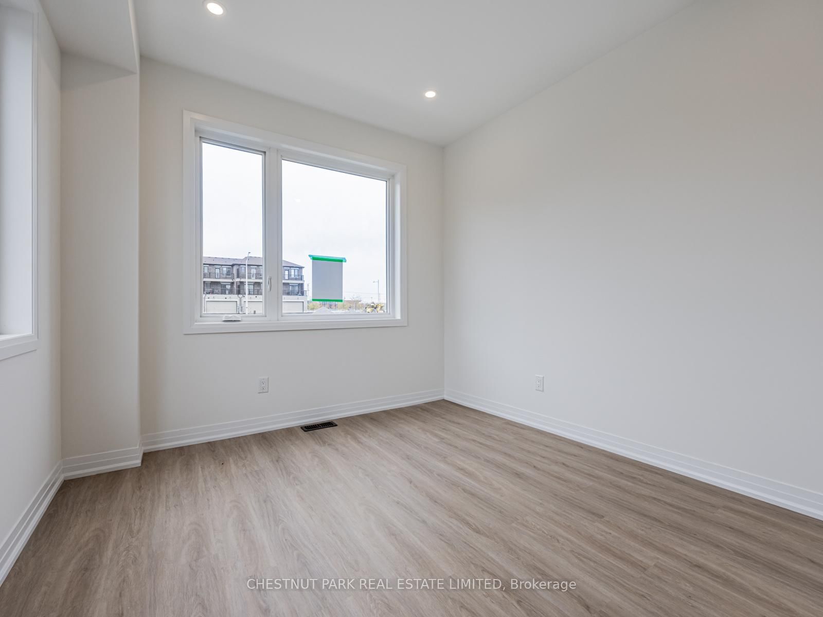 41 Robert Eaton Avenue • Markham, ON photo 5