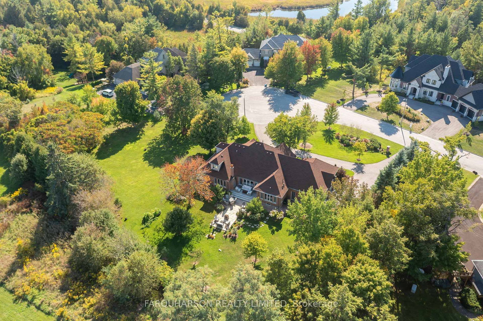 10 Earl Cook Drive • Whitchurch-Stouffville, ON photo 4