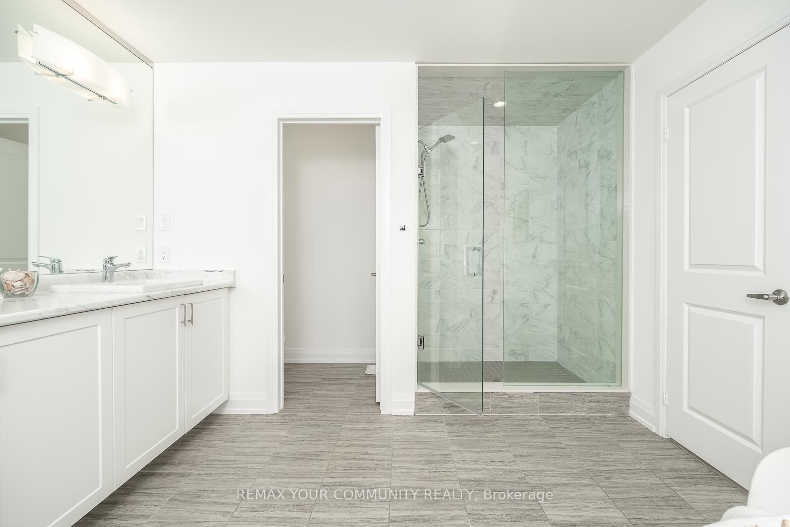 8 Snap Dragon Trail • East Gwillimbury, ON photo 27