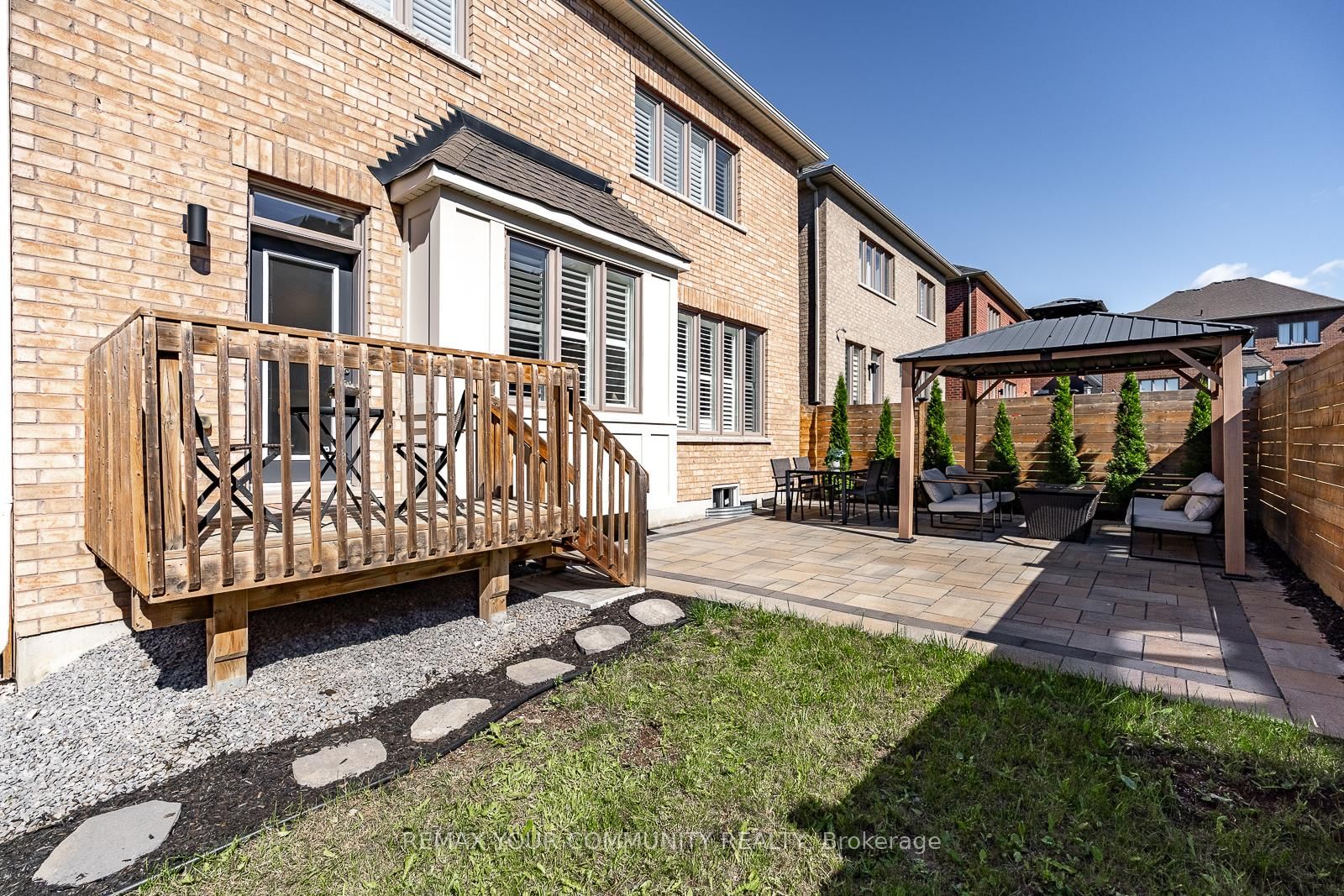 8 Snap Dragon Trail • East Gwillimbury, ON photo 35