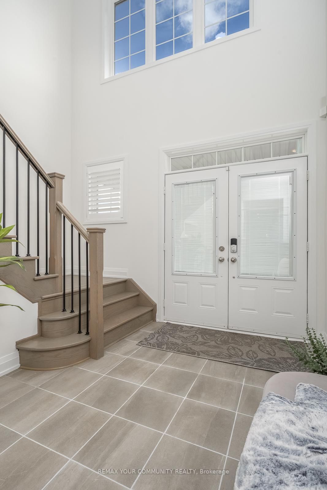 8 Snap Dragon Trail • East Gwillimbury, ON photo 6