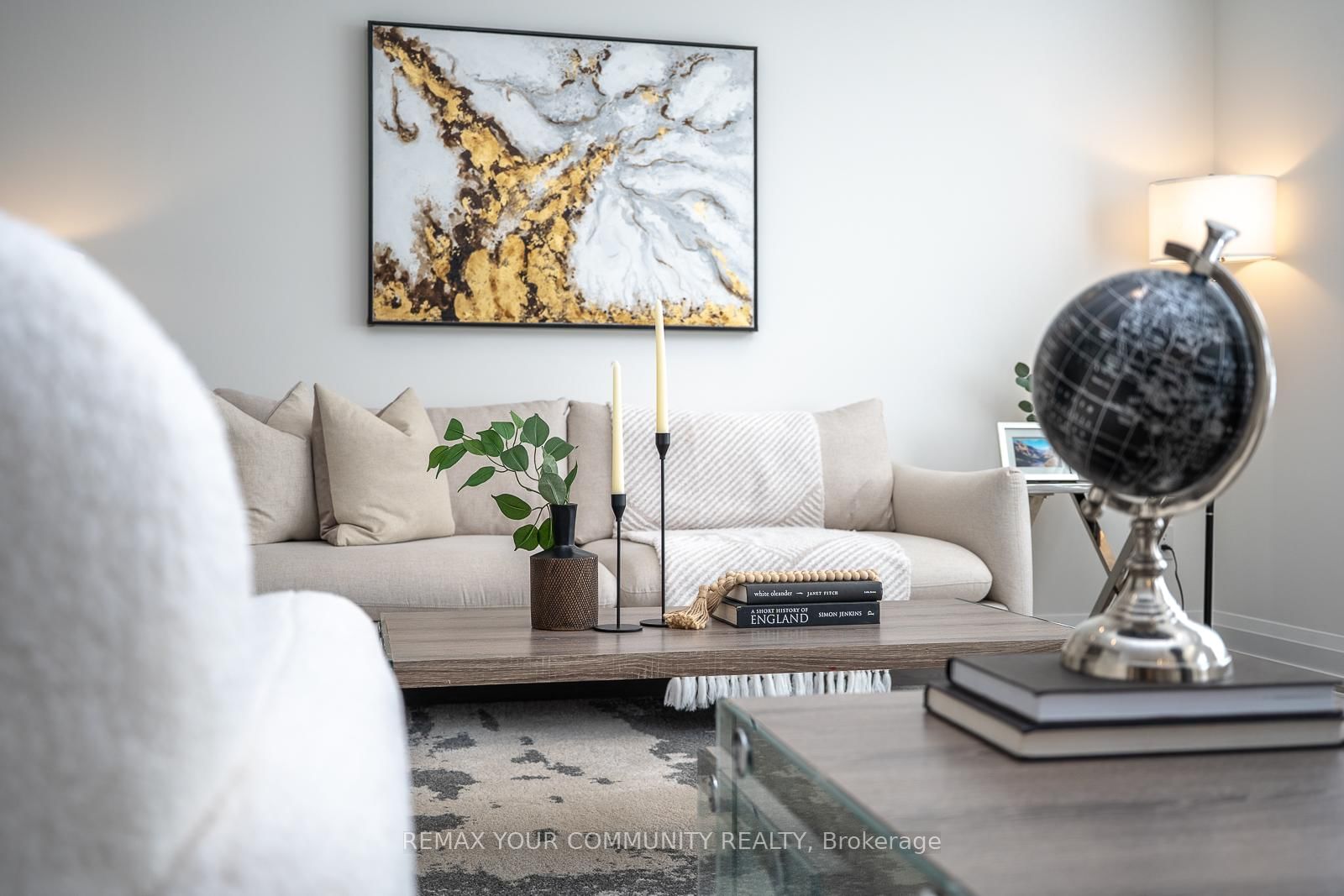 8 Snap Dragon Trail • East Gwillimbury, ON photo 8