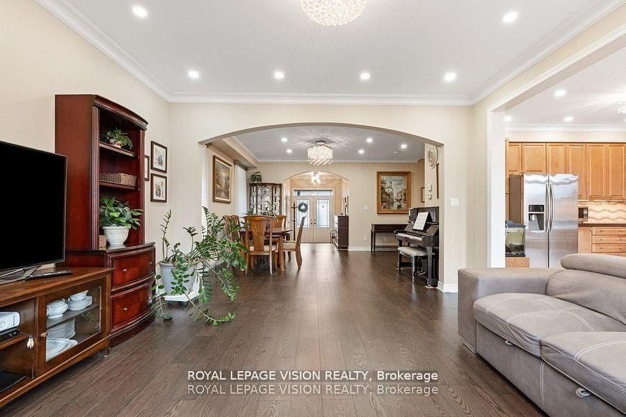 41 Treetops Boulevard • New Tecumseth, ON photo 9